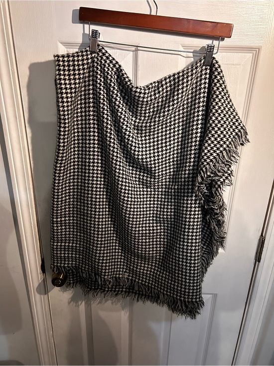 Accessories - Classic Black & White Houndstooth Wrap Skirt